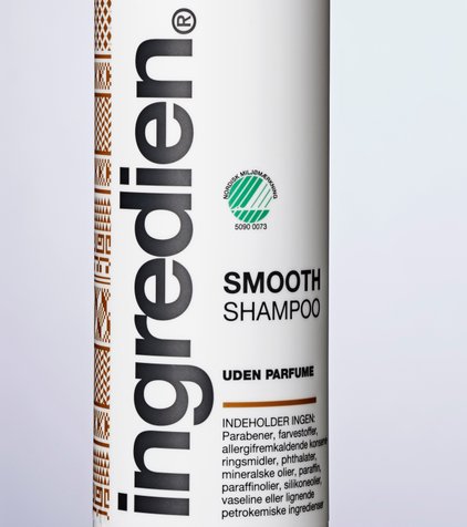 Ingredien Smooth Shampoo er til meget tykt langt hår der er tørt. anbefales af sanne væver til alle med langt tykt hår
